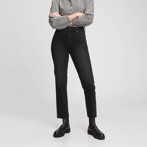 GAP Sky High Rise Cheeky Straight Leg Jeans with Washwell in Black (27)